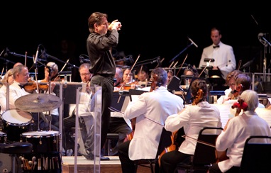 7/31/2010 The Boston Pops Esplanade Orchestra, directed by Rob Mounsey perform at Bethel Woods Center for the Arts.  Bethel Woods / MICHAEL D. BLOOM