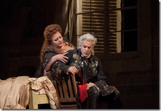 Stephanie Blythe as Eduige and Joseph Kaiser as Grimoaldo in Handel's Rodelinda.