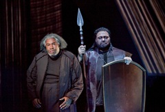 Eric Owens as Alberich and Hans-Peter König as Hagen