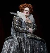 Elza van den Heever as Elisabetta 3