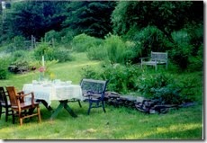 Zintis' al fresco dining table