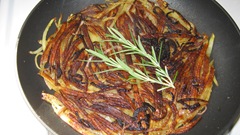 Potato cake with rosemary_reduced image
