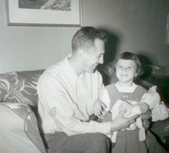 Janet(3)&Dad1955001