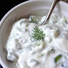Tzakiki yogurt sauce